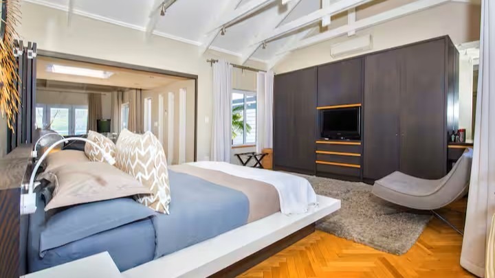 To Let 1 Bedroom Property for Rent in Thesen Islands Western Cape